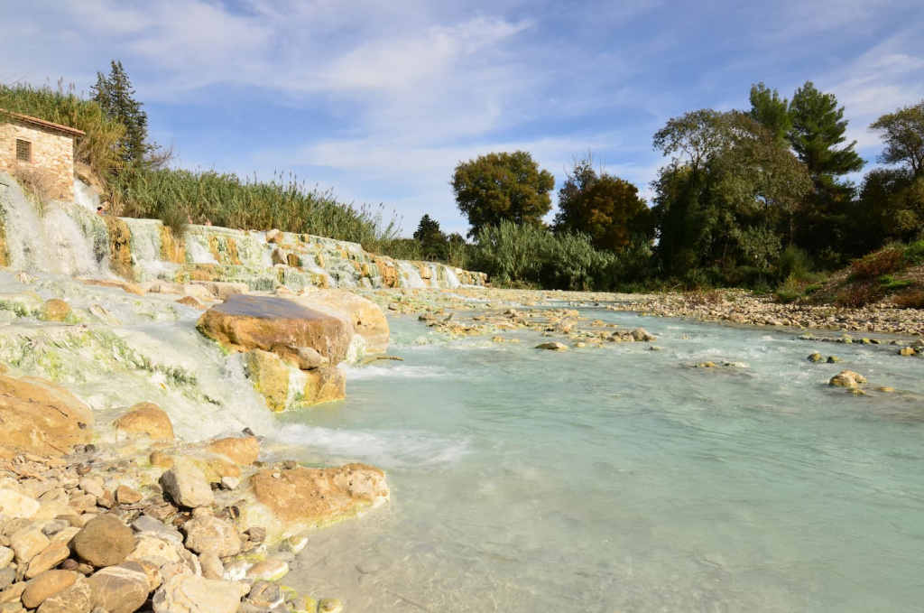 beautiful-natural-hot-spring-in-saturnia-italy-2025-10-28-21-29-42-utc (1).jpg